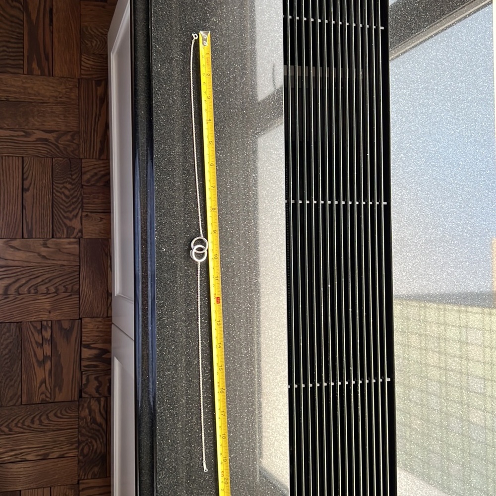 Sterling Silver Interlocking Circles Pendant. - image 3